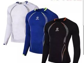 Рашгард мужской  с надписью и полосами