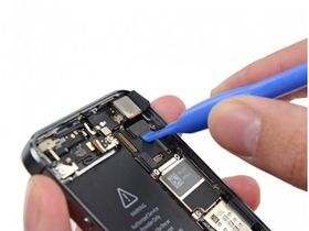 Замена задней камеры на iPhone 5 / 5s