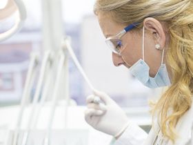 Постановка одного импланта