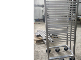 Шпилька подносы