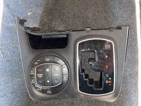 климат-контроль TOYOTA NOAH ZRR80