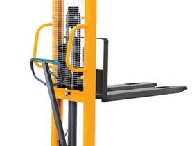 SDA1516 штабелер ручной (1.5Tx1.6м) 550х1100 мм