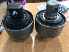 Сайлентблок реактивной тяги ухо-ухо круглый  Диаметр 105мм, Dотв=19мм, L по отверстиями 110мм Daewoo Novus, Hyundai Gold HD270 HD250 HD320 5555471010 5555471002 5555471001 3423001290 3423004920 55542Z2008