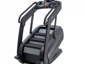 Тренажер-лестница Intenza 450Ci2S с регулировкой высоты ступеней и угла наклона, с джойстиком Uni-Dial