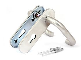 Ручка на планке Apecs НР-72.1703- INOX