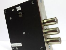 БАРЬЕР-ПРЕМЬЕР бексет 63 мм для ЛЕВЫХ дверей  кл.85 мм