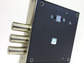 БАРЬЕР-ПРЕМЬЕР бексет 63 мм для ПРАВЫХ  дверей  кл.85 мм