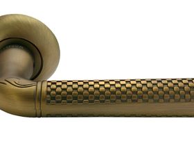 MH-30 СОF Ручка дверная "Hermitage I"  (кофе) 1/20 "Morelli"