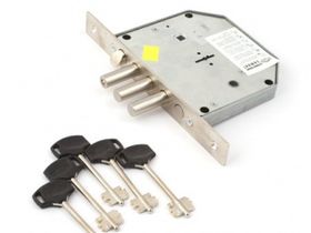 1.05.41 Замок врезной БАЗАЛЬТ никель, сувальдный, задвижка